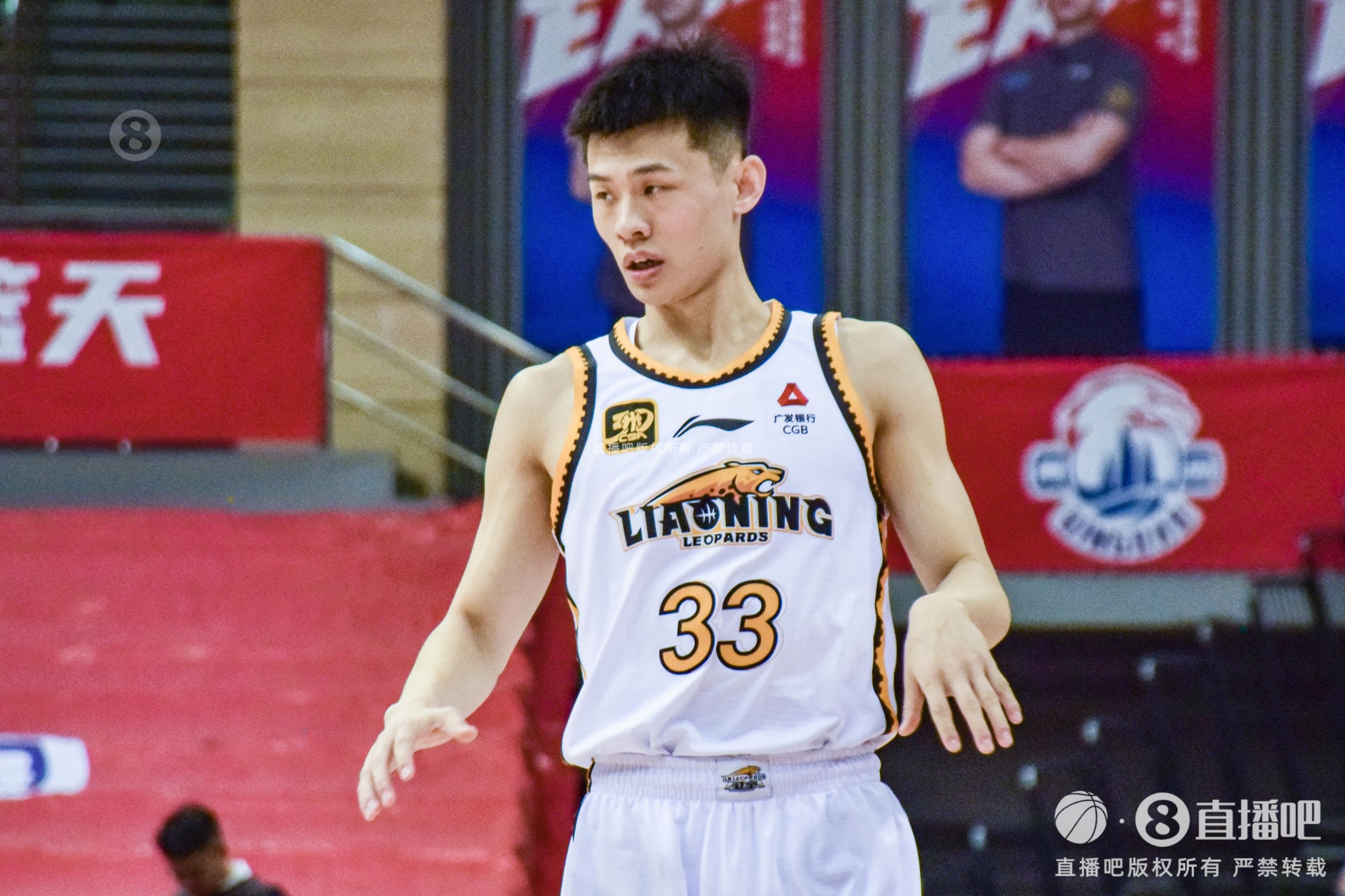 盡力了！王嵐嵚末節(jié)2記三分 全場18分鐘4中3拿到10分